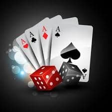 111s Mobile App Myanmar ကစားသူ ဖုန်းဖြင့် Online Gaming ကစားနေသောမြင်ကွင်း
